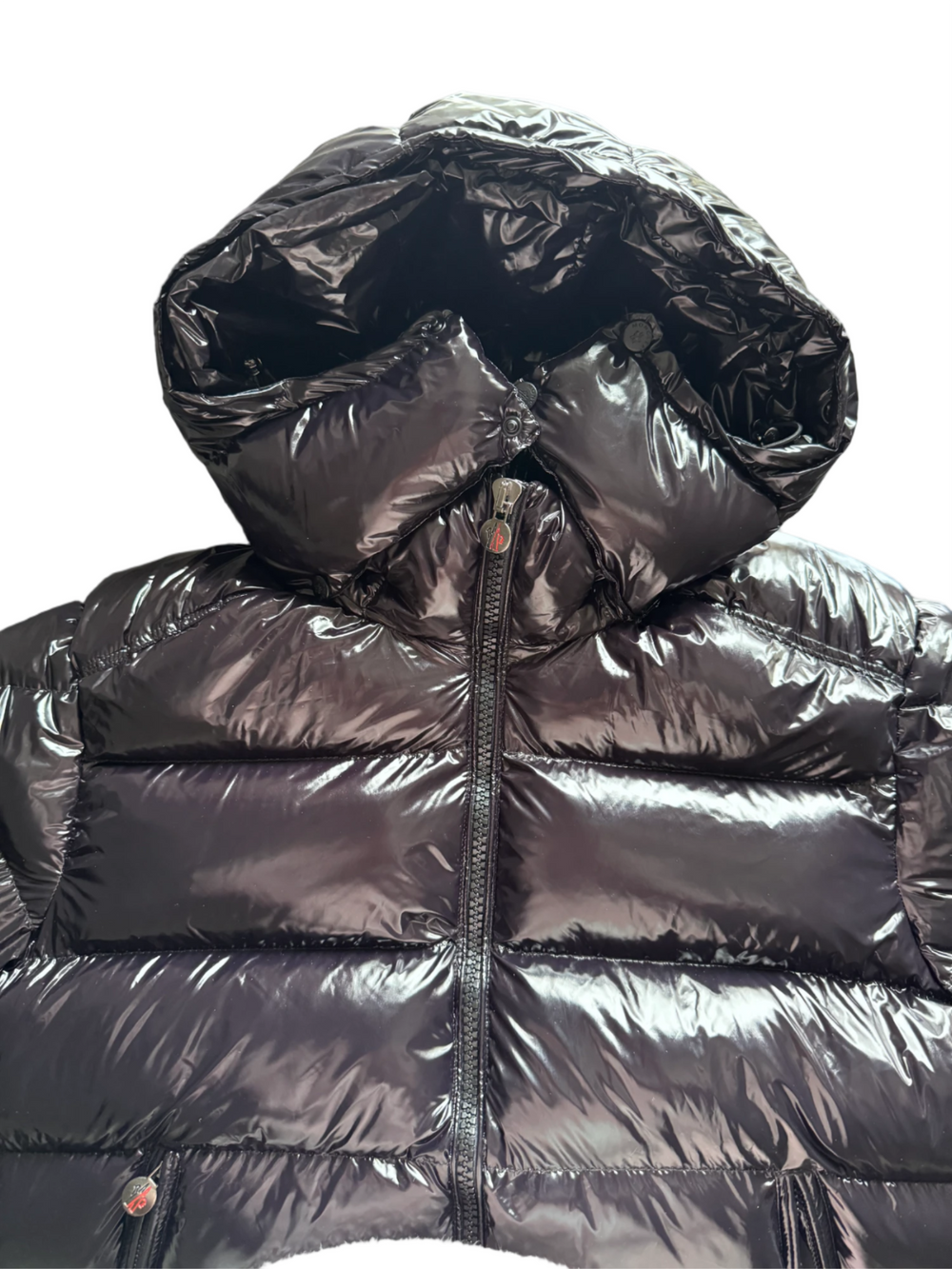 Moncler Shiny Puffer Jacket with Hood – Sleek Black