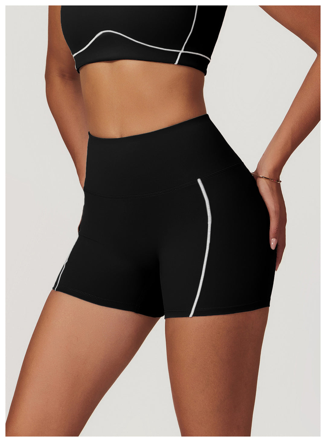 High-Waisted Seamless Biker Shorts in Black