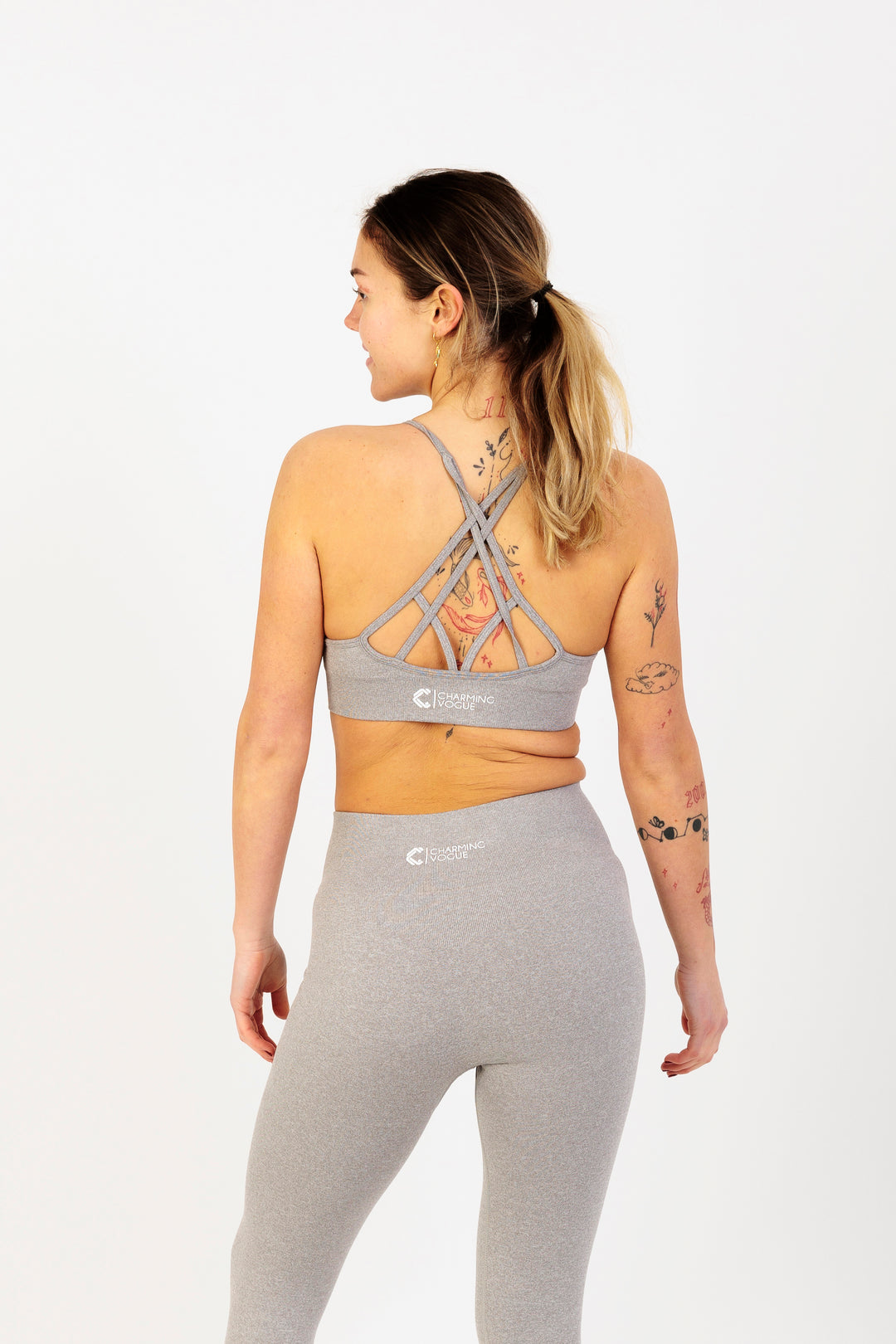 Crisscross Back Seamless Sports Bra in Grey