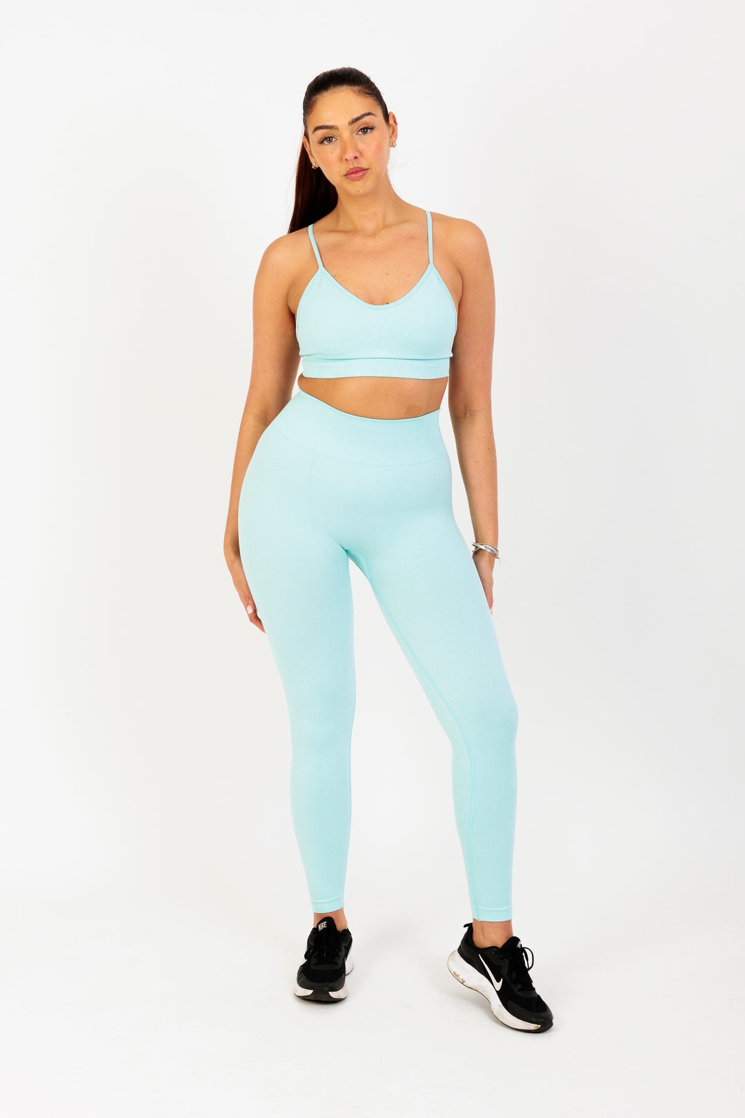 Crisscross Back Seamless Sports Bra in Light Green