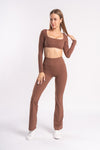 Stylish and comfortable: full-sleeve crop top with high-waist yoga pants