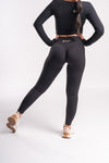 seamless high-waist leggings and long-sleeve crop top, comfortable nylon spandex set